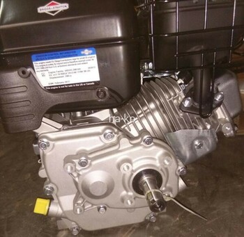 Briggs and stratton series 950, 208cc with 2:1 gear reduction engine